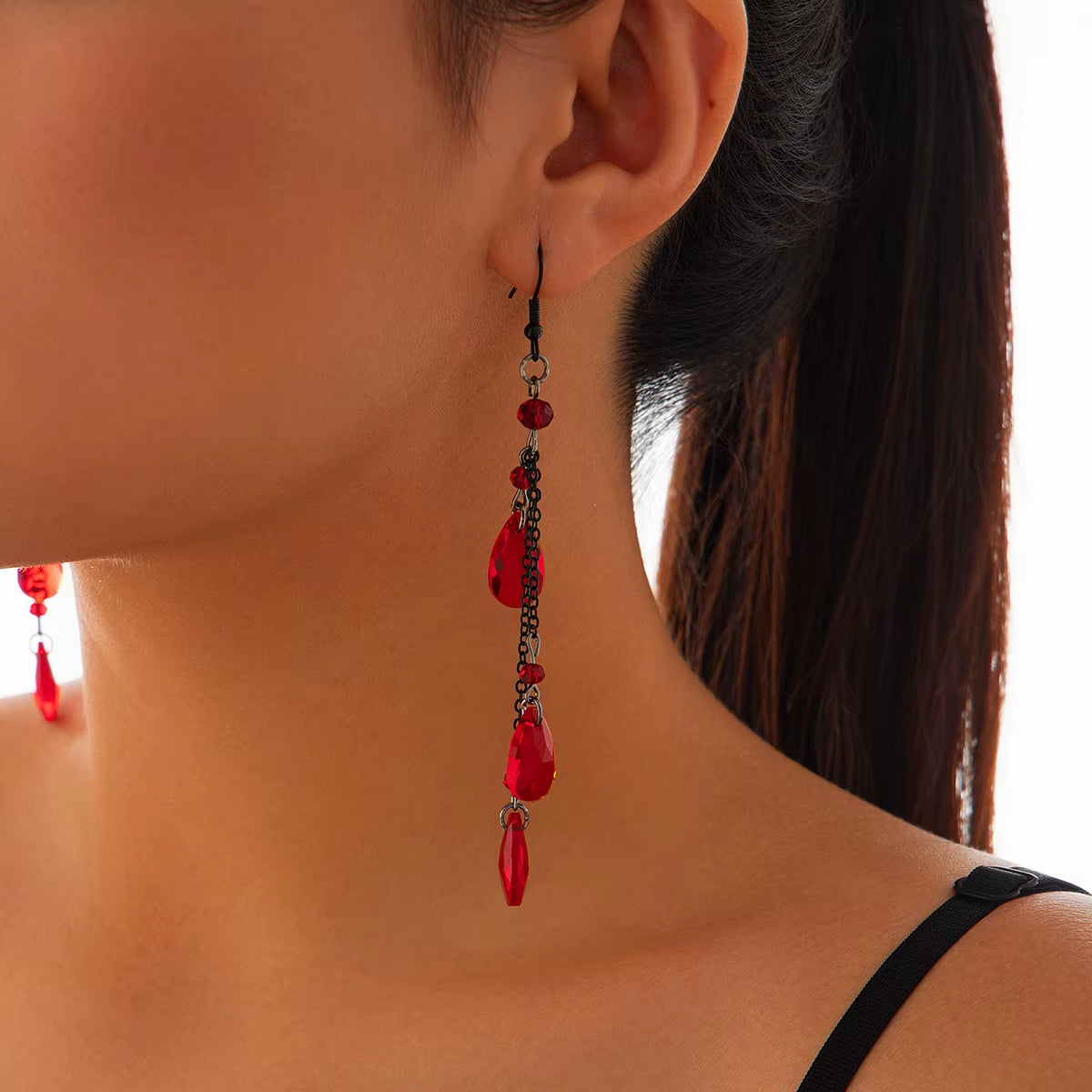 Trendy Black Stone Chain Eardrop for Women Elegant Three Teardrop Shaped Stone Pendant Earrings Jewelry Accessories Gift