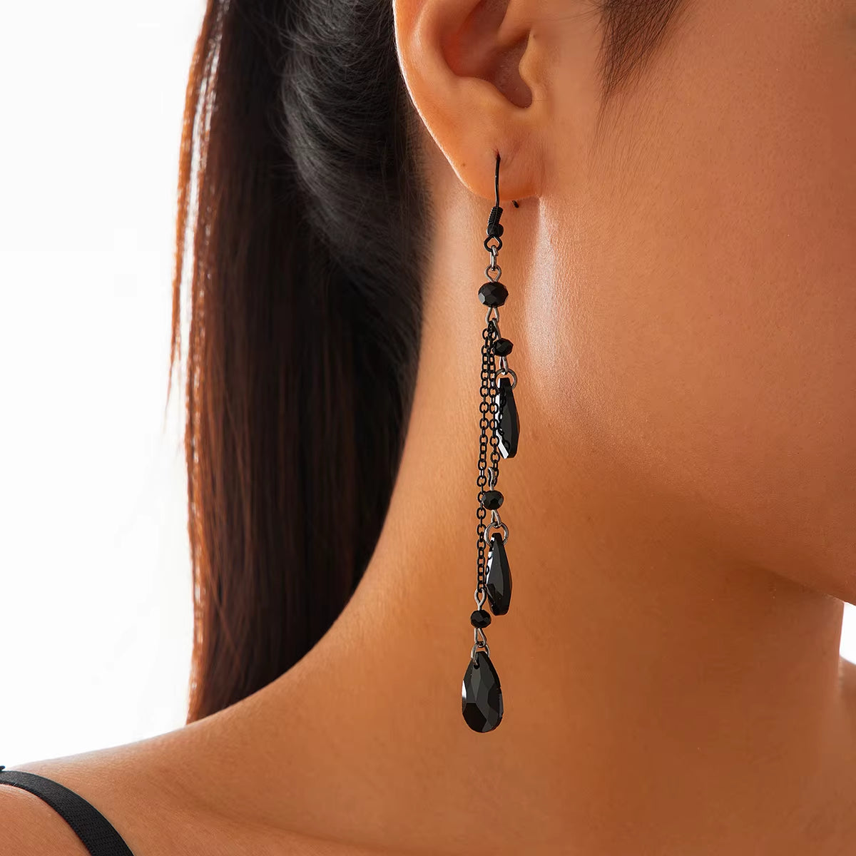 Trendy Black Stone Chain Eardrop for Women Elegant Three Teardrop Shaped Stone Pendant Earrings Jewelry Accessories Gift