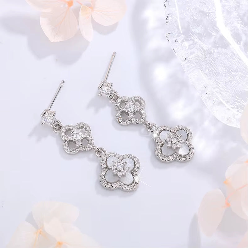 2025 New Exquisite Shiny Rhodium Plated Mother-Of-Pearl Hollow Four-Leaf Clover Pendant Necklace Ring - Women'S Jewelry Gift